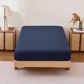 Amazon Basics soft fitted sheet in queen navy blue for restful nights