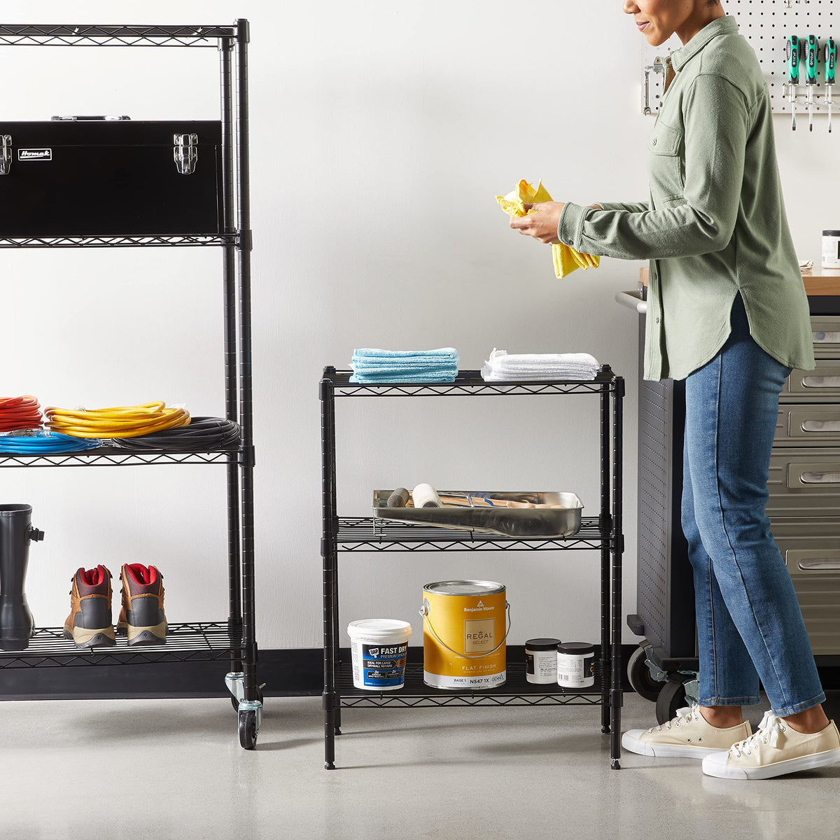 Amazon Basics steel wire rack shows sturdy construction for heavy items