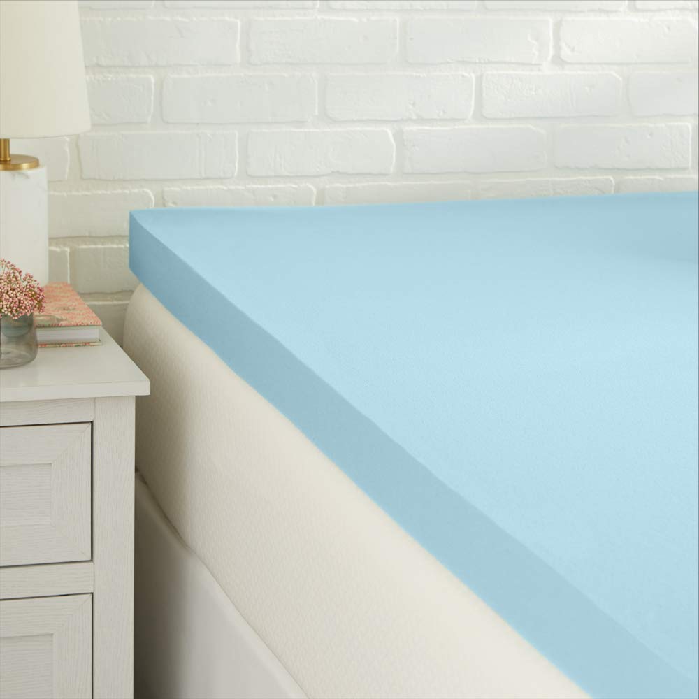 Amazon Basics twin XL cooling gel topper unrolled on bed for cooling comfort