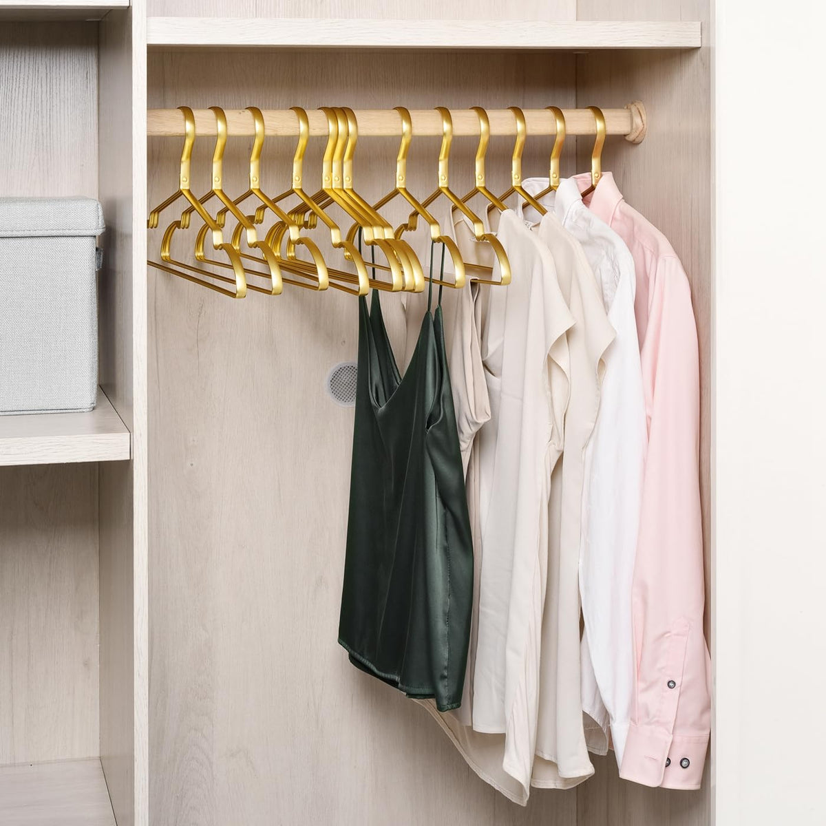 Amber Home uniform hanger shape helps neat wardrobe.