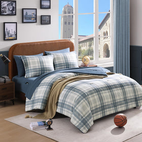 AMBERSPACE full-size comforter set in blue grey plaid for year-round warmth