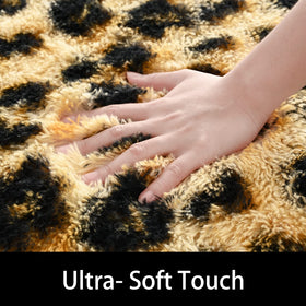Amearea khaki fluffy rug creates a warm bedroom atmosphere.