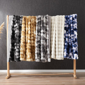 Amélie Home anti-fade anti-shed finish preserves color over time.