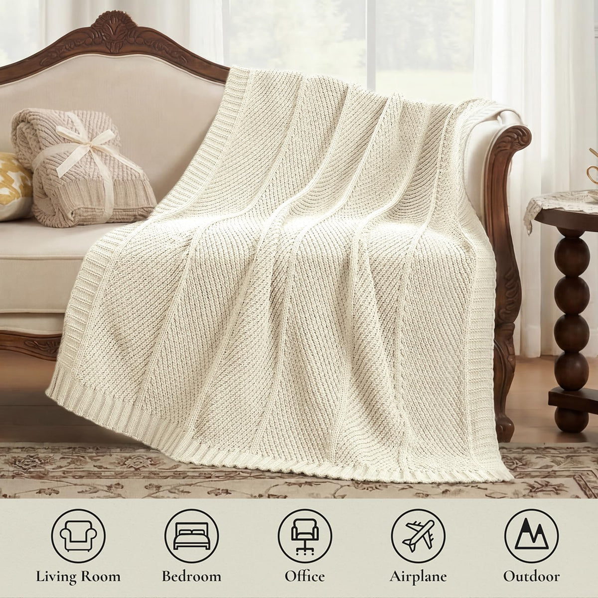 Amélie Home machine-washable chenille blanket with easy care.