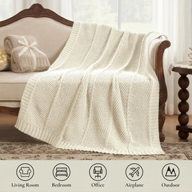 Amélie Home machine-washable chenille blanket with easy care.