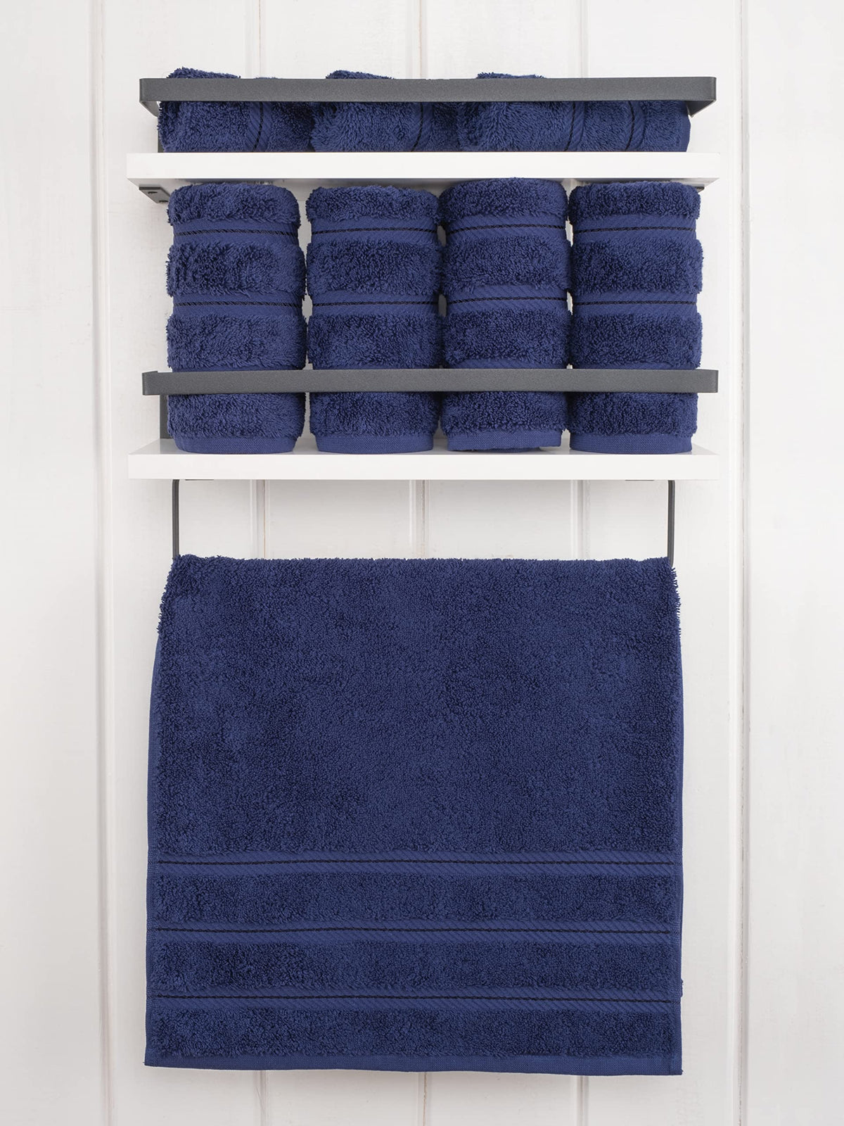 American Soft Linen towel close-up texture, rich Turkish cotton quality and plush pile.
