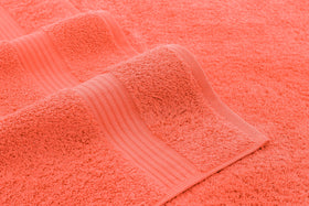 American Veteran Towel double-stitched-edges provide durable hand towels for regular use.