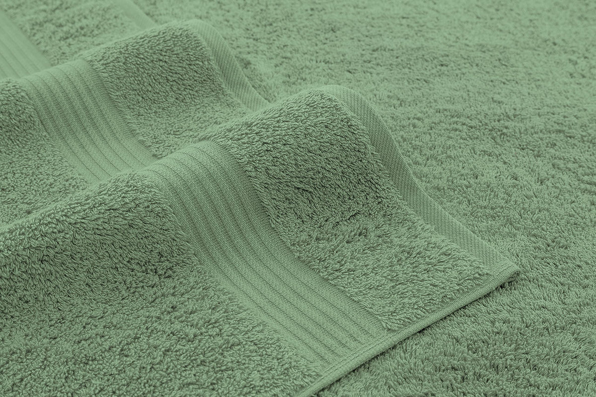 American Veteran Towel hand towels showcasing quick absorbency for rapid drying.