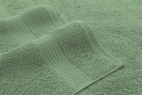 American Veteran Towel hand towels showcasing quick absorbency for rapid drying.
