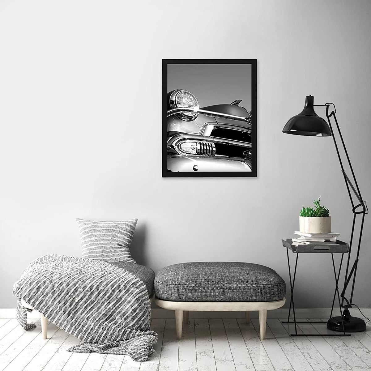 Americanflat frame enables easy photo swap with turn points for fresh displays