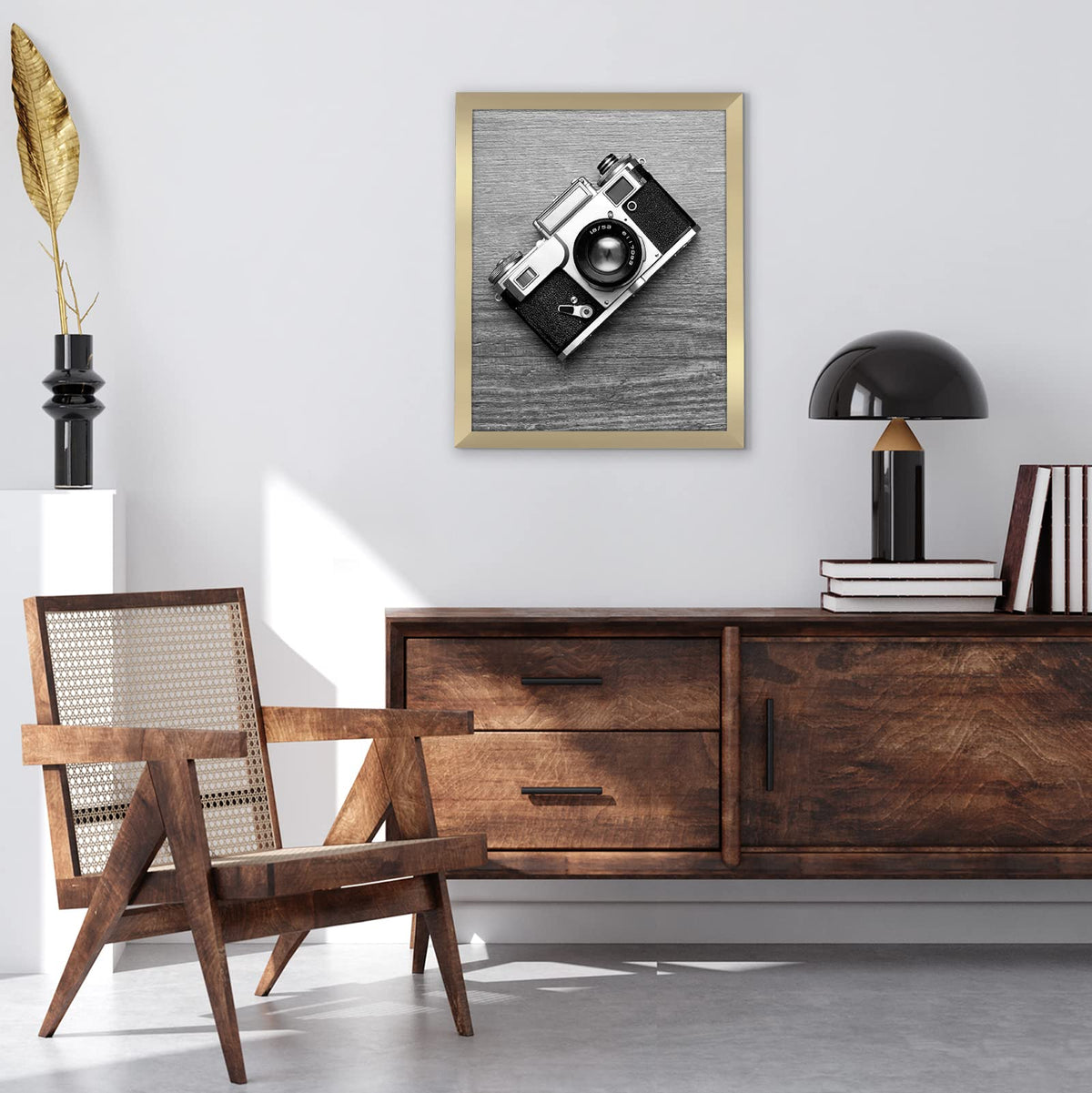 Americanflat engineered wood back offers sturdy support for everyday use