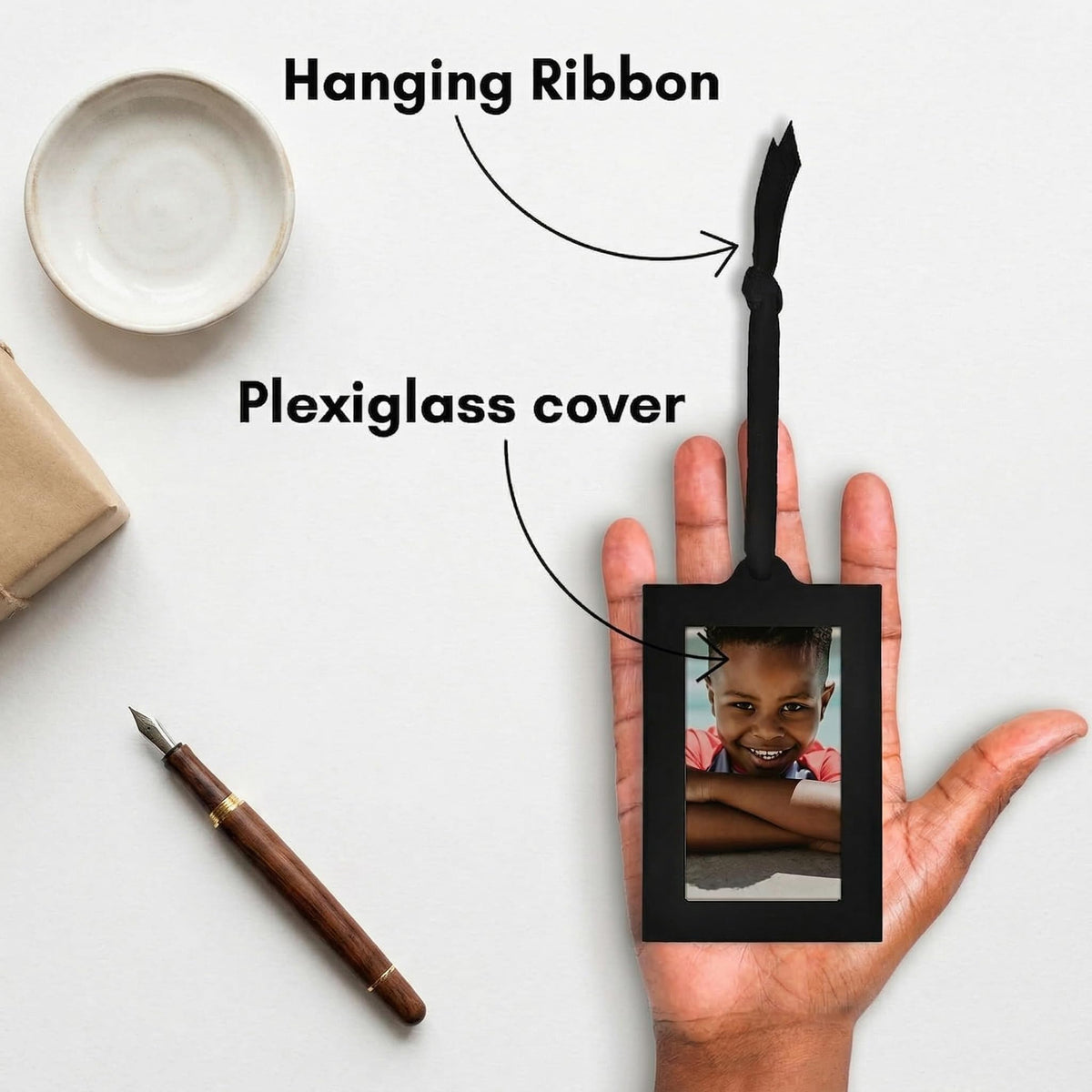 Americanflat plexiglass cover preserves photos with crystal-clear protection.