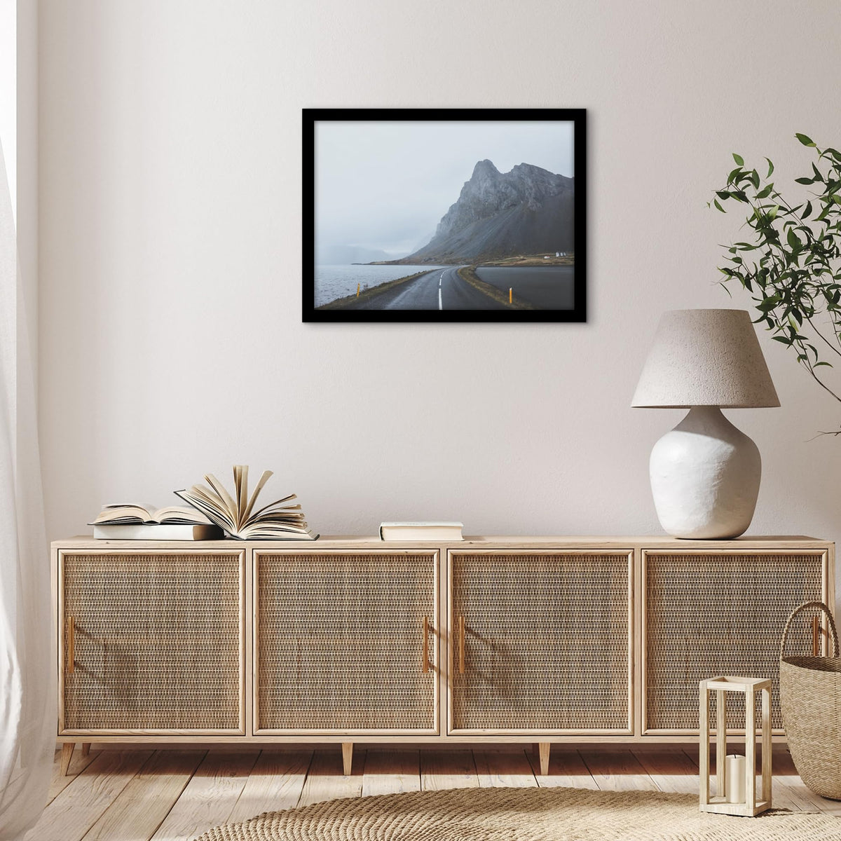 Americanflat packaging ensures safe delivery and damage-free arrival.