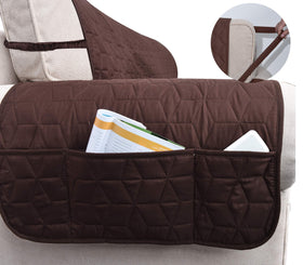 Ameritex side pockets keep remotes within easy reach.