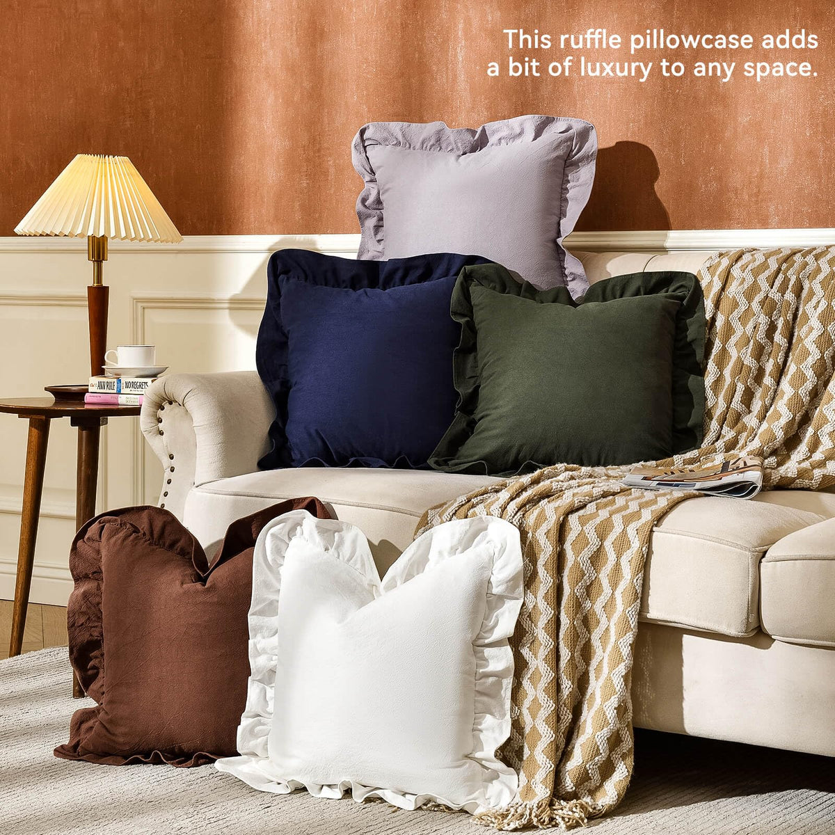 AmHoo hidden-zipper pillow cover close-up of durable closure.