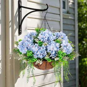 Ammyoo hanging basket with chains demonstrates quick, easy setup