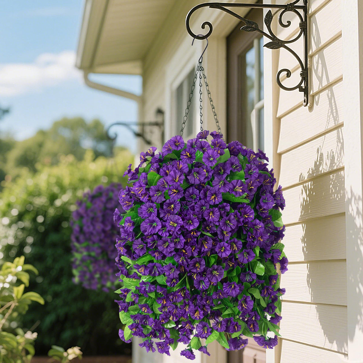 Ammyoo morning glory branches and eucalyptus add realistic color to porches.