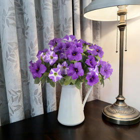 Ammyoo Adjustable stems allow shaping of arrangements easily