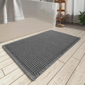 AMOAMI Upgraded Waffle Bath Mat pattern highlights durable waffle texture