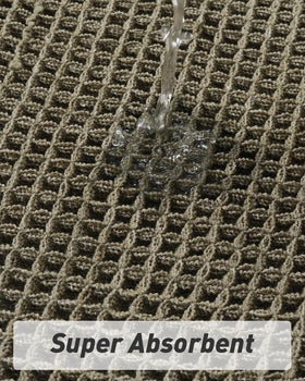 AMOAMI deep waffle texture rug soaks up water quickly