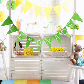 Amyhill 100-piece lemon set suited for party decor and crafts.