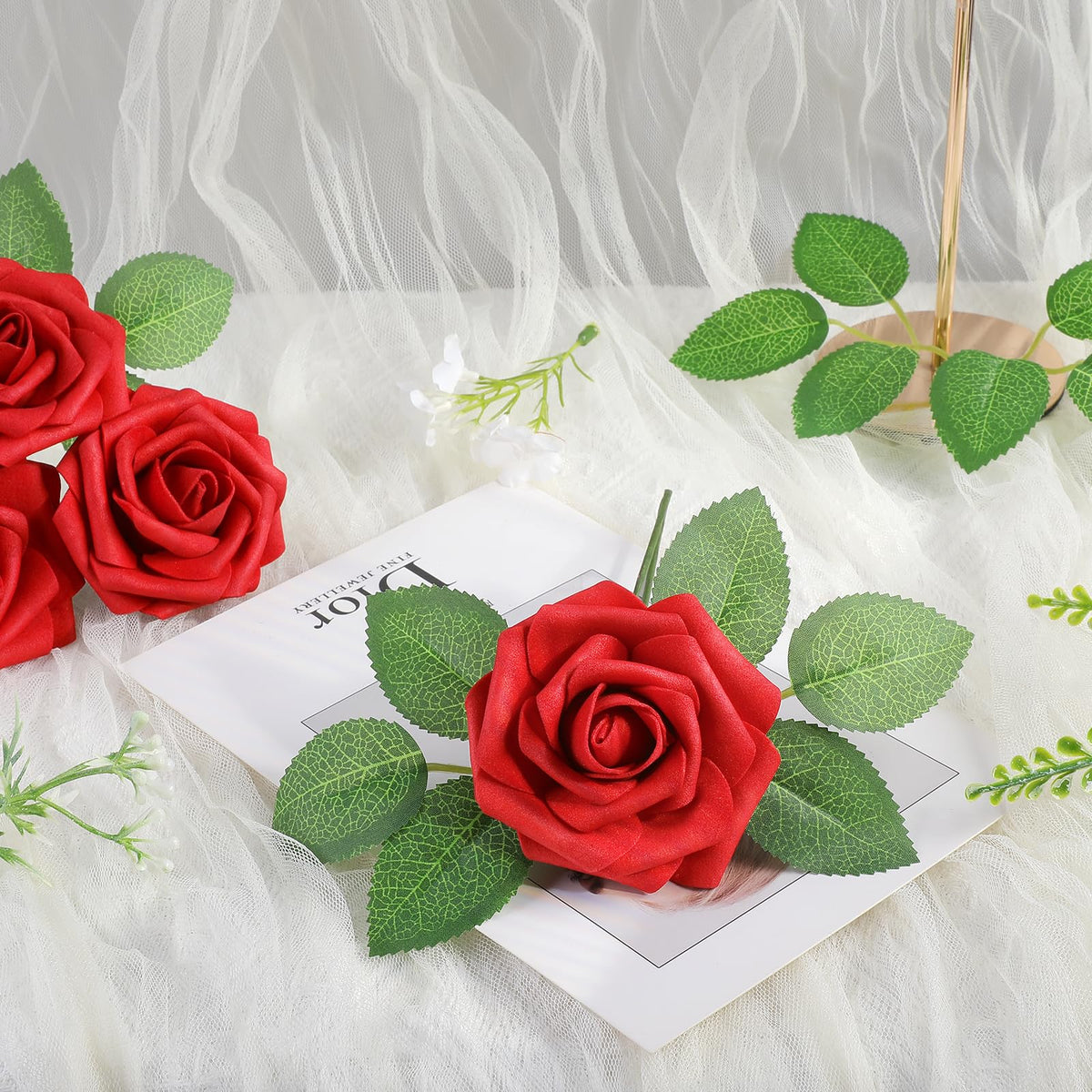 AmyHomie bendable rose stems enable custom bouquets and centerpieces