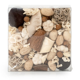 ANDALUCA potpourri blends botanicals and preserved flowers for lasting texture and color.