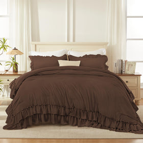 Andency comforter stitching details deliver durable, shape-retaining quality.