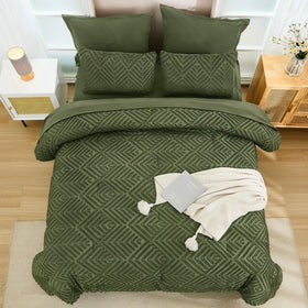 Soft brushed microfiber provides year-round comfort and a luxurious feel.