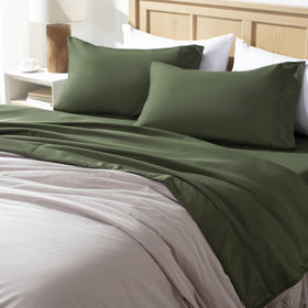 Andency gift-ready packaging signals a thoughtful bedding upgrade.