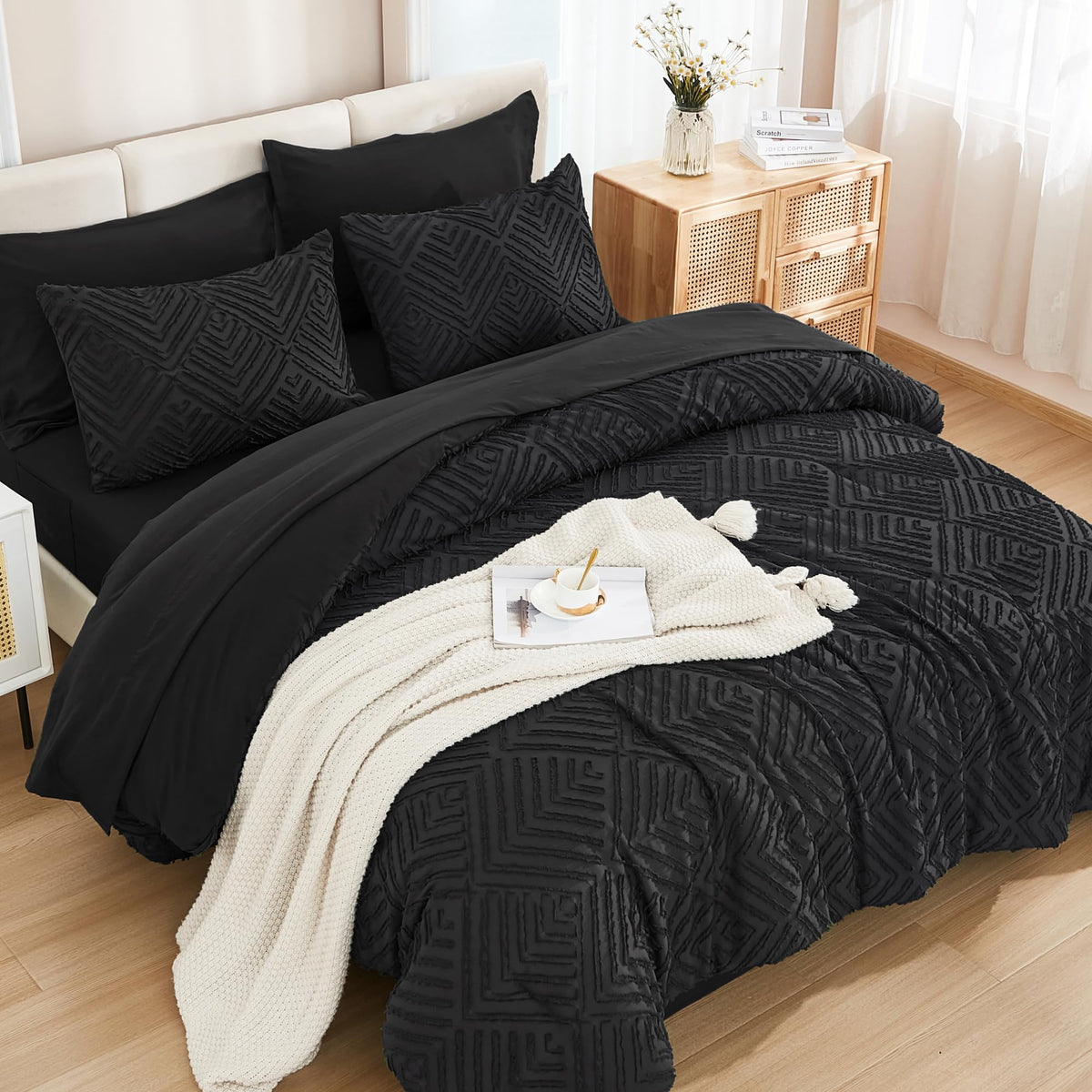 Andency soft brushed microfiber fabric delivers cozy warmth through all seasons.