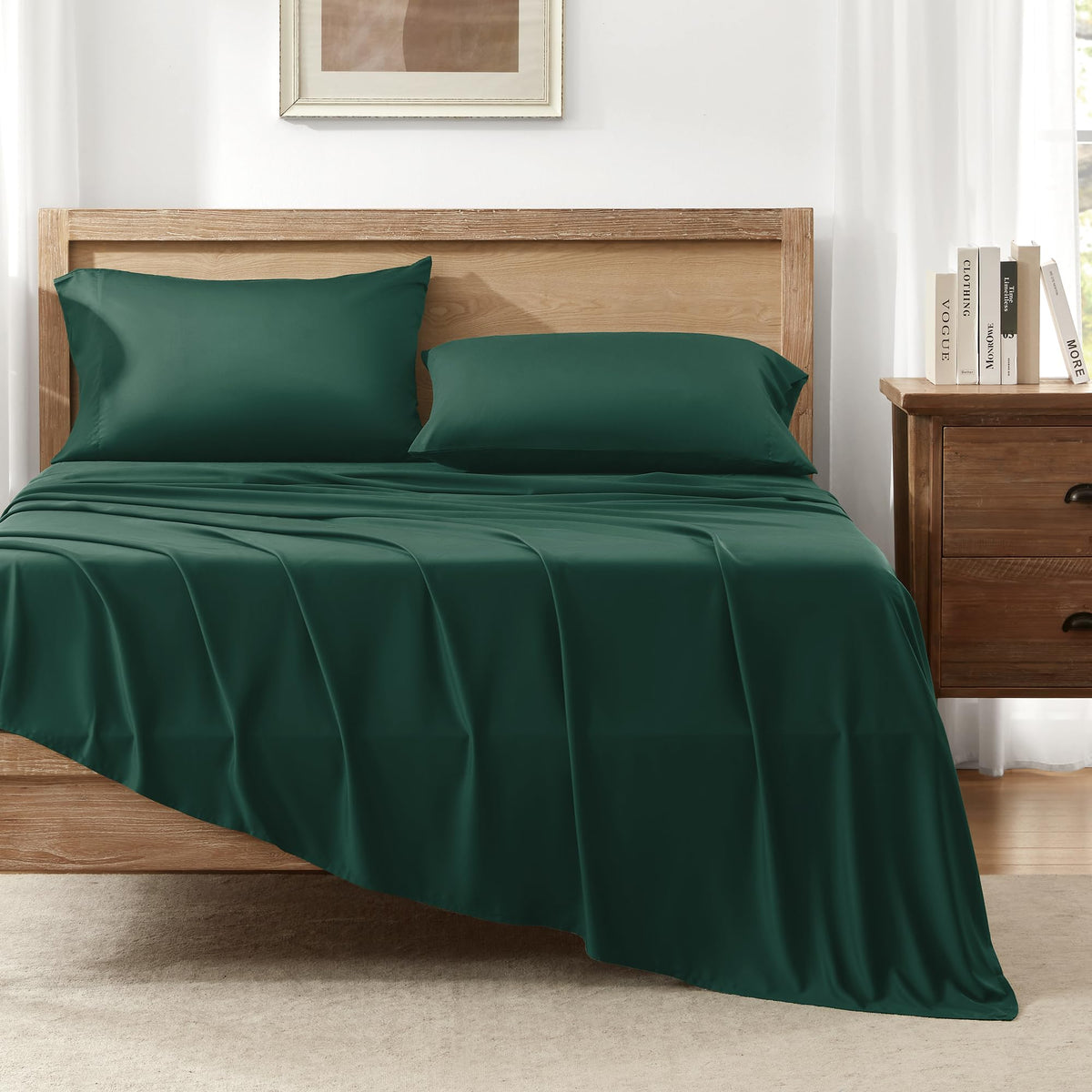 Andency Queen Sheets Set on a bed shows a secure 16-inch deep pocket.