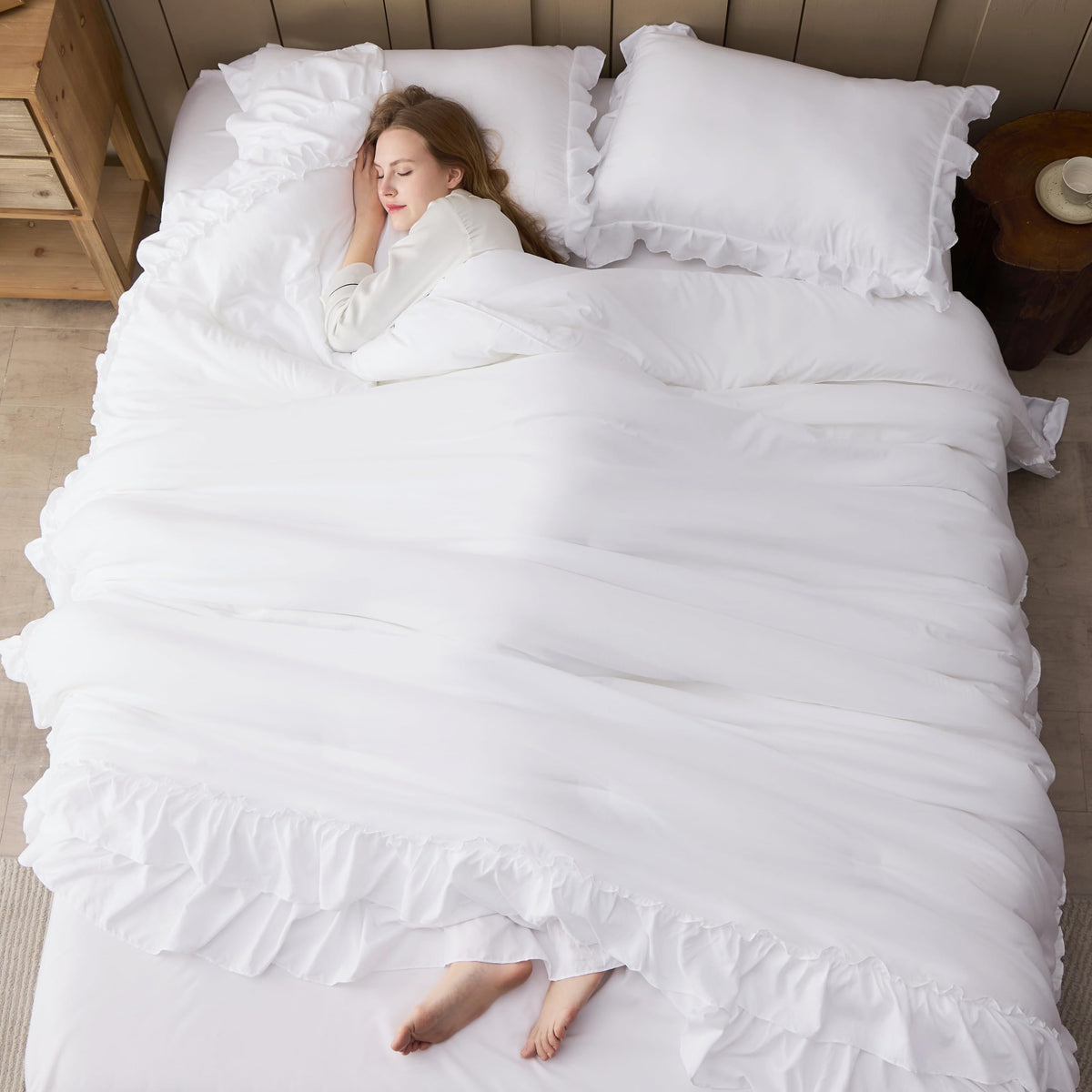 Andency microfiber fabric close-up highlighting soft touch and breathability.