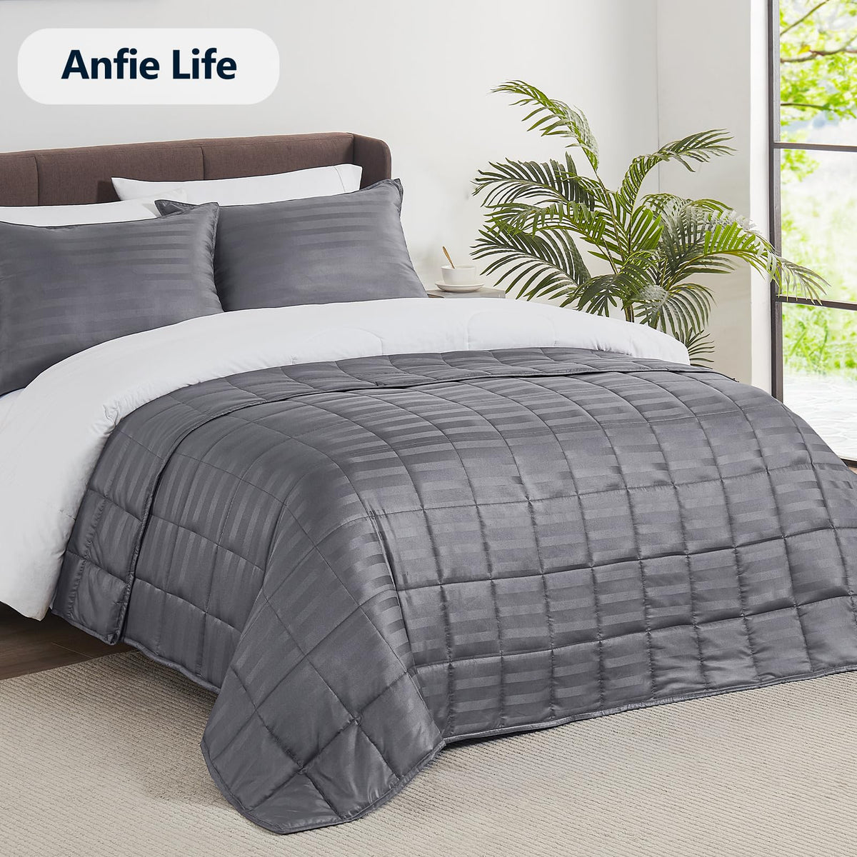 Anfie weighted blanket queen 60x80 machine wash label demonstrates easy care routine.