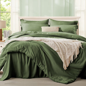 Anluoer comforter closeup shows soft microfiber texture and lightweight warmth.