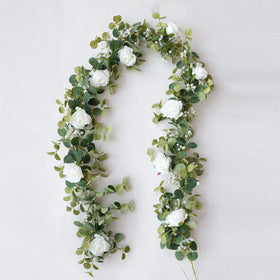 Anna's Whimsy room decor ideas using garland for bright spaces