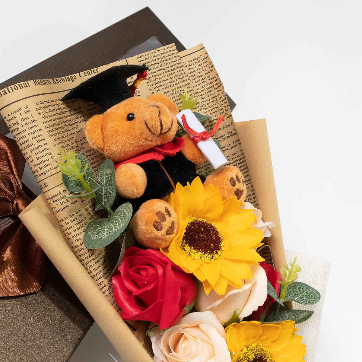 Ansuma clear display gift box showcases contents beautifully
