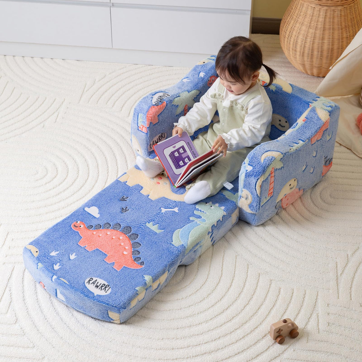 Aodisman soft fabric seat highlighting skin-friendly comfort for kids.