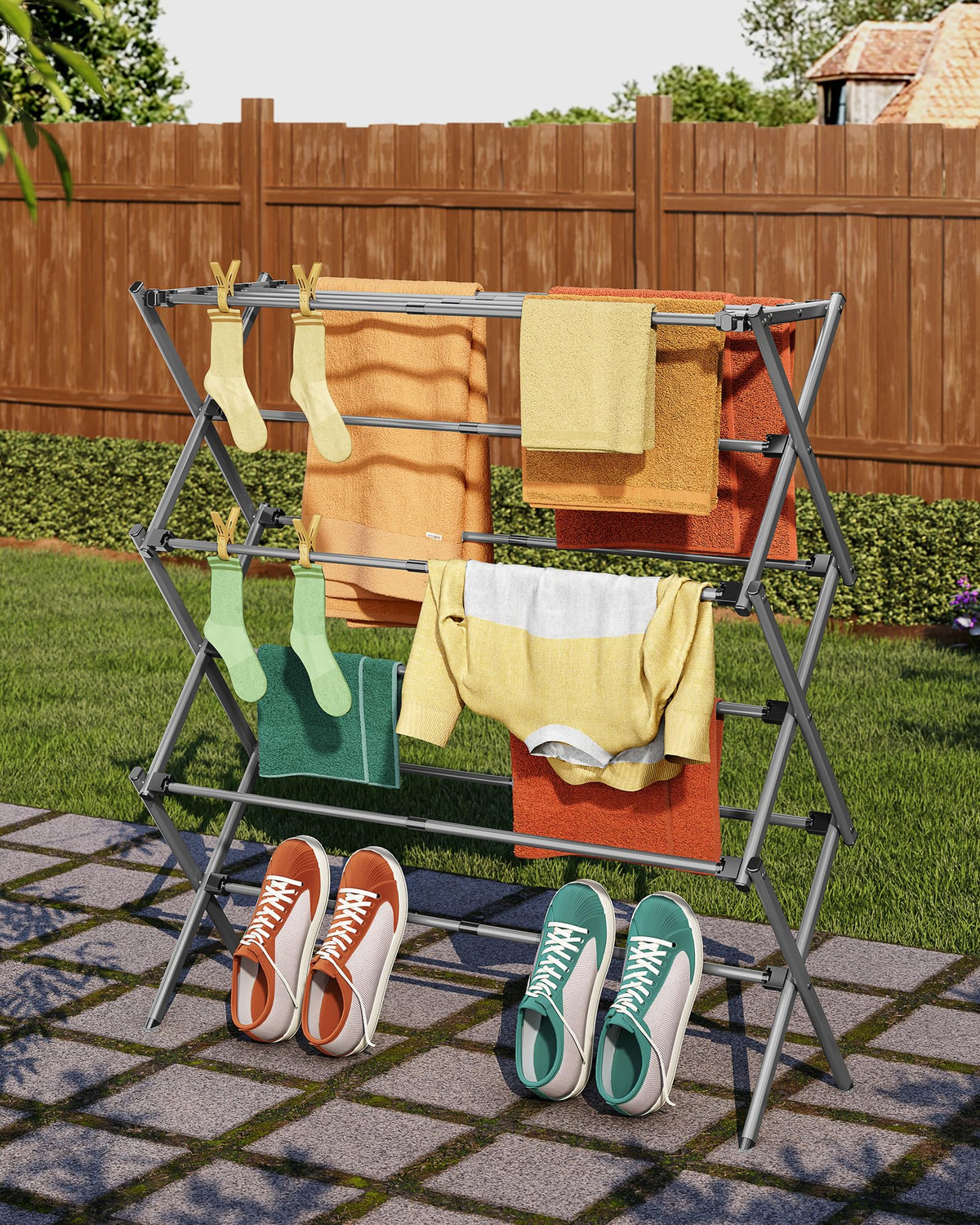 APEXCHASER easy-assembly drying rack with snap-in bars.
