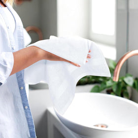 ARC HOME durable towels for kitchen and spa use in white.