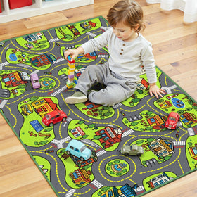 Arenarug 18-buildings-graphics help kids recognize locations during play.