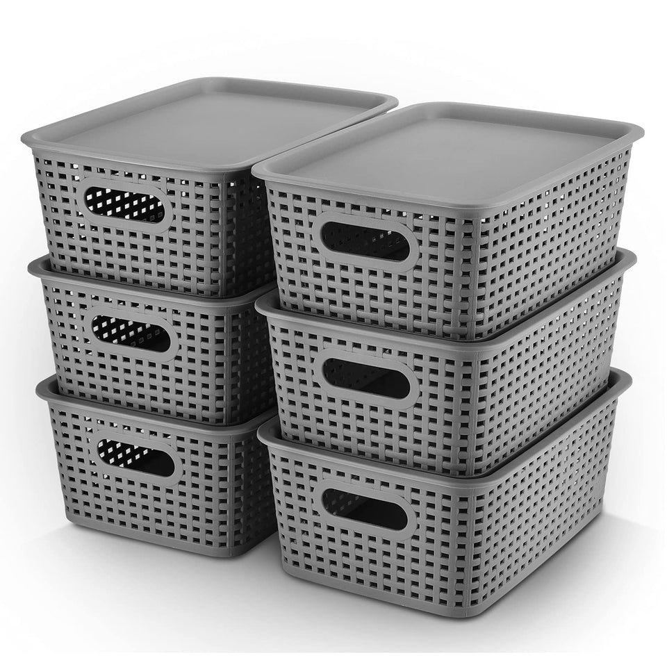 AREYZIN plastic storage baskets with lids neatly arranged on a shelf for space efficiency.
