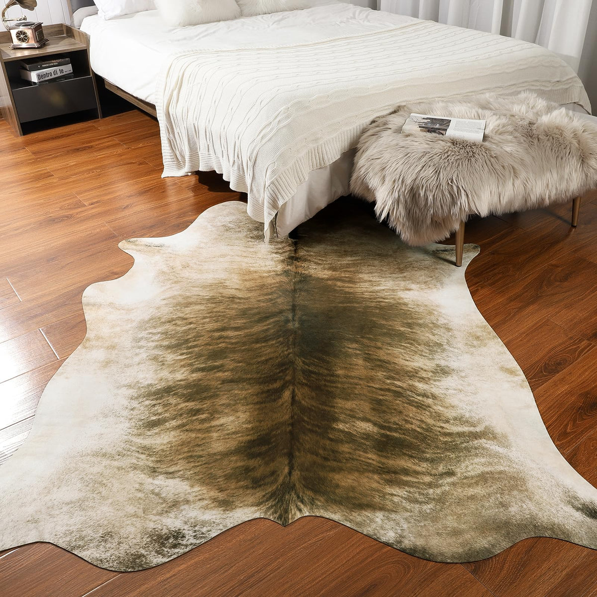 AROgan easy-clean design makes maintenance quick with a damp cloth