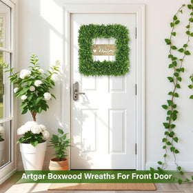 Artgar boxwood wreath outdoor proof withstands sun and weather conditions.