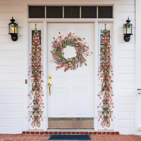 Artgar gift-ready wreath suitable for Mother's Day or housewarming.