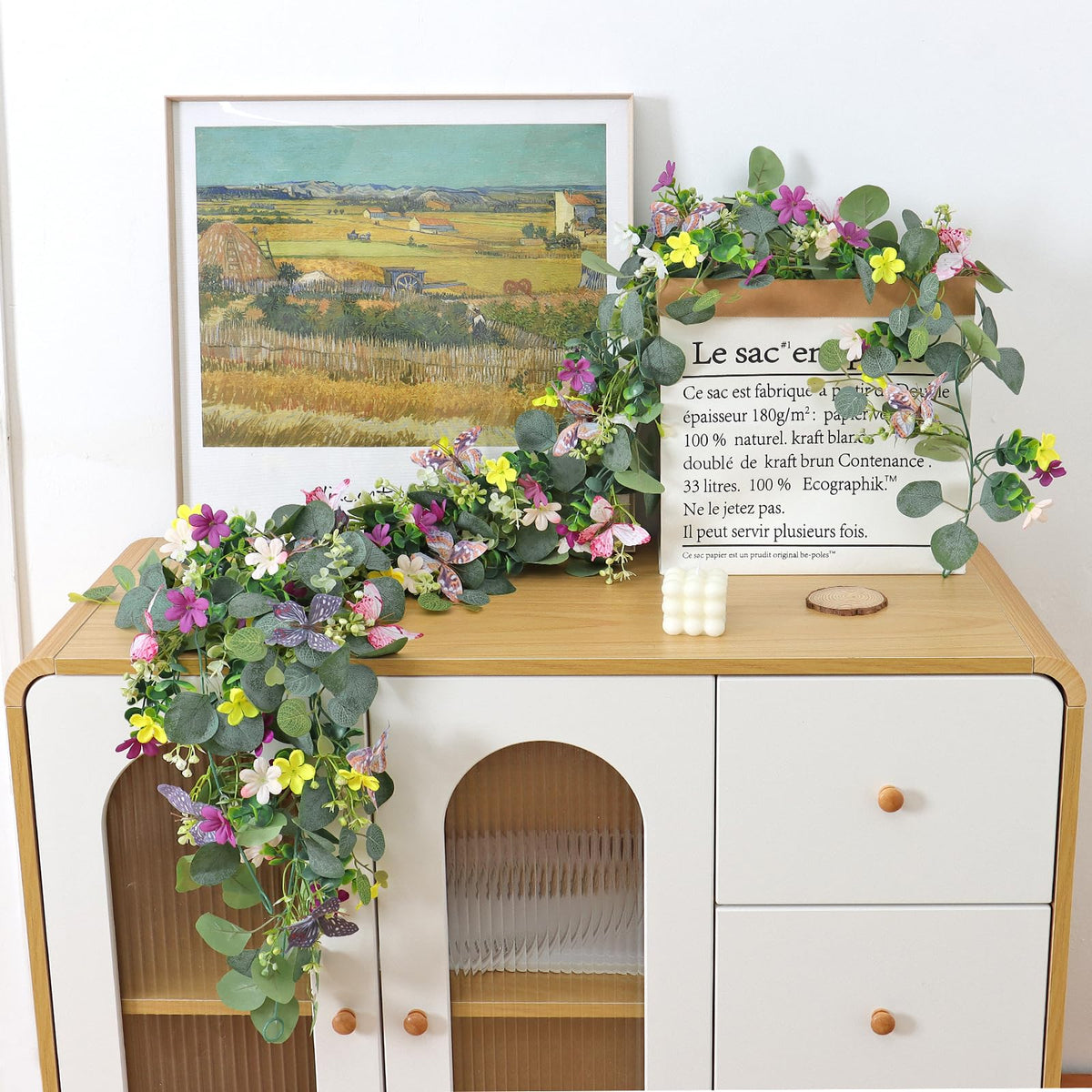 ASTNIC garland end loops enable easy hanging setup