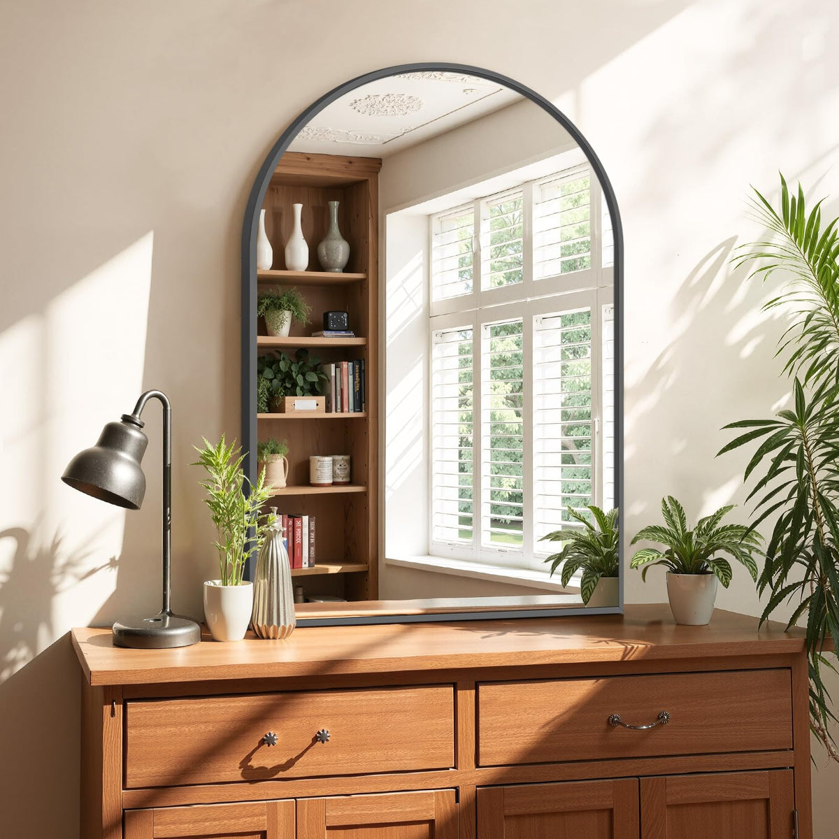 Atilioo rust-resistant aluminum frame maintains a pristine look