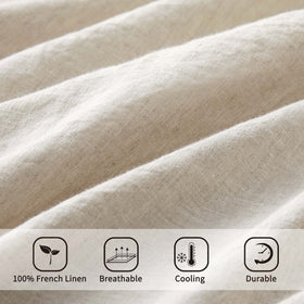 ATLINIA deep-pocket fitted sheet demonstrates secure 360 degree elastic fit.