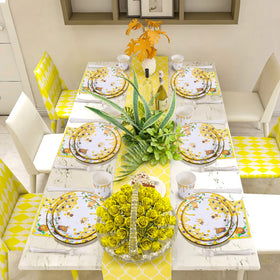Atonofun bee party forks provide sturdy cutlery for easy dining.