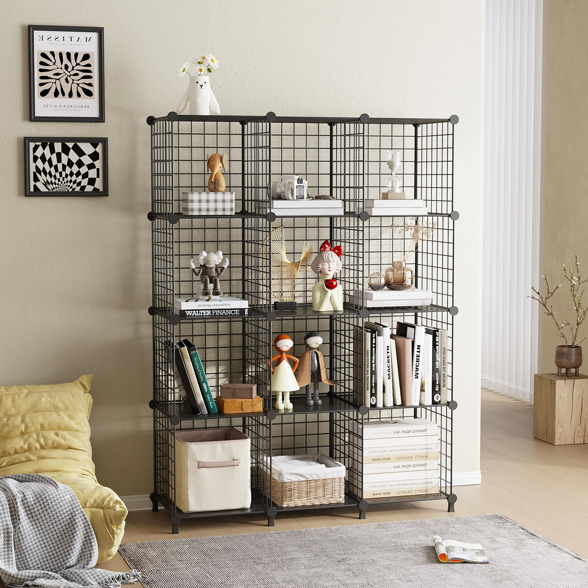 ATTDETJL cubes offer versatile shelving for books, shoes, and office supplies.